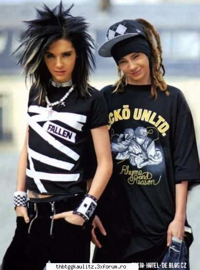 bill si tom comment :nebun:  :nebun:  :nebun: 
buni rau baietii astia... muzik din dragoste si